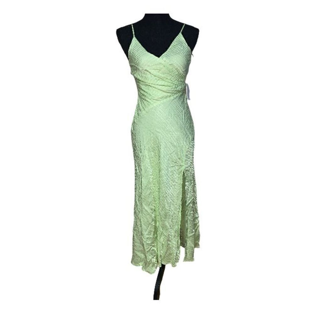 ASTR V-neck Slip Dress 